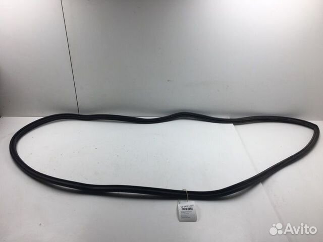 Уплотнитель проема двери Toyota Ipsum SXM10G 3SFE