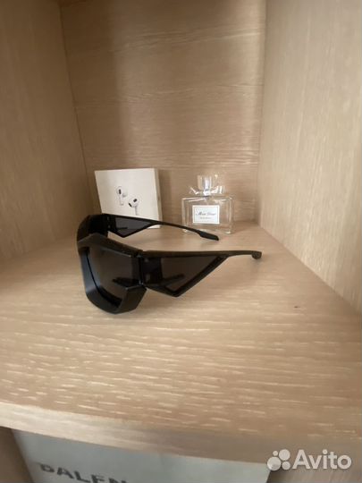 Солнце защитные очки