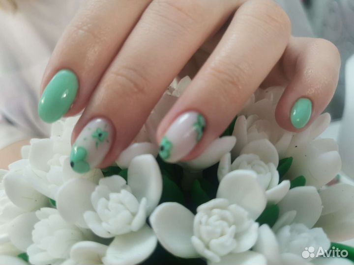 Маникюр и педикюр