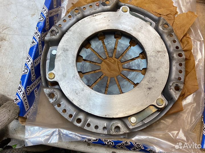 Корзина сцепления новая Mazda