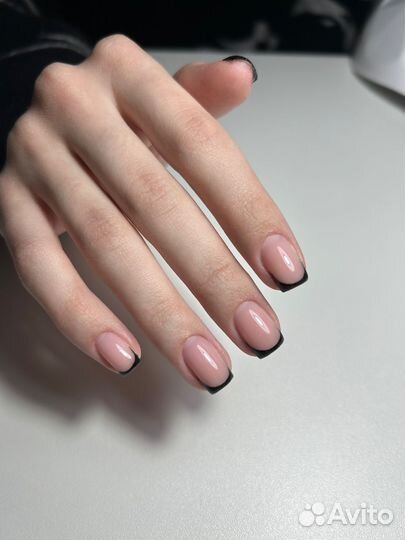 Маникюр, наращивание ногтей