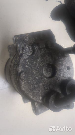 Компрессор кондиционера Volvo XC70, 2006