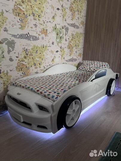 Кроватка машинка 3d с матрасом для мальчика