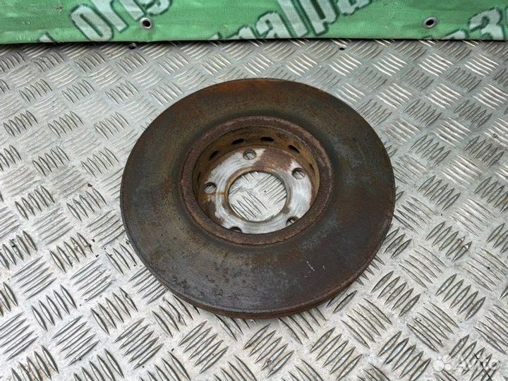 Диск тормозной передний правый Audi A6 С5 ADR 1.8