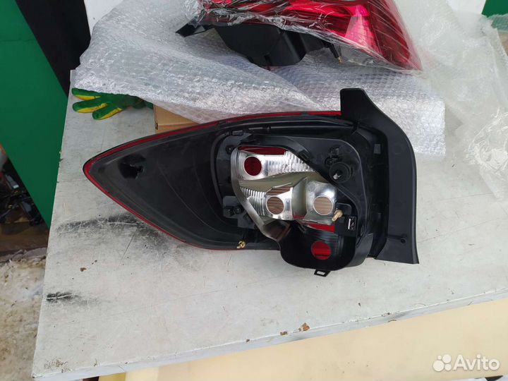 Фонарь правый Рено Логан 2