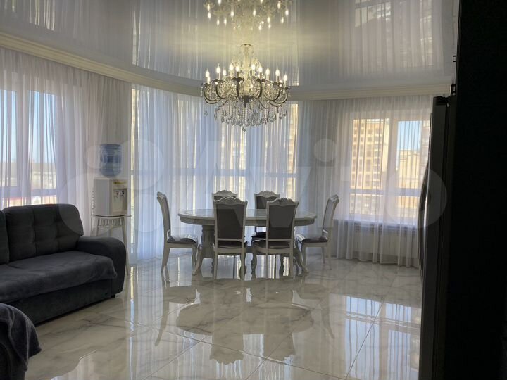 3-к. квартира, 80 м², 9/18 эт.