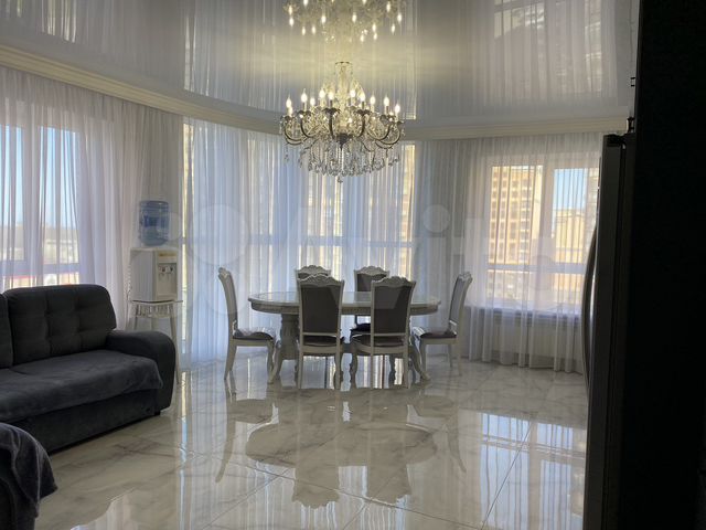 3-к. квартира, 80 м², 9/18 эт.