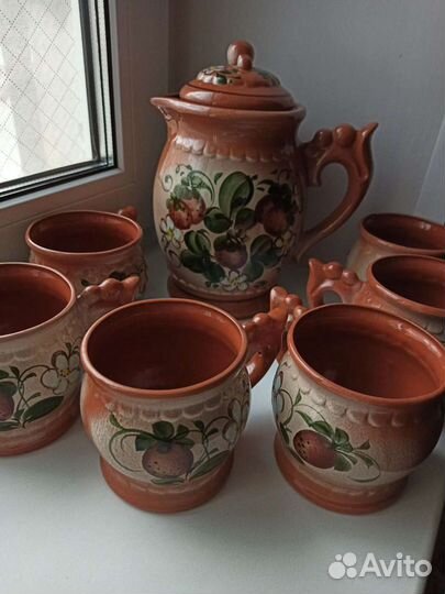 Кувшин керамика с кружками