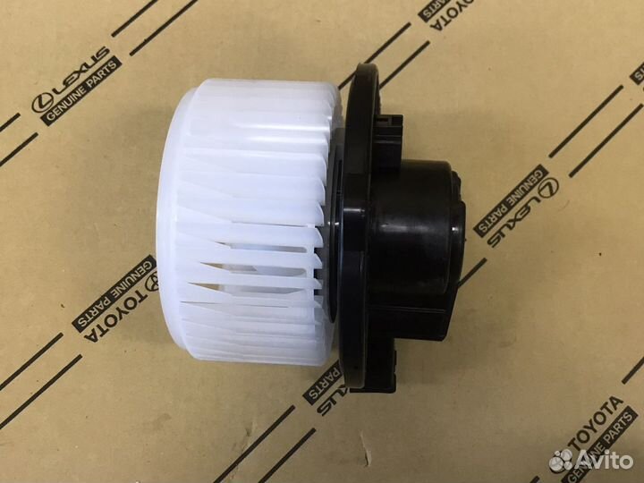 Мотор отопителя lexus Rx 300 Rx400