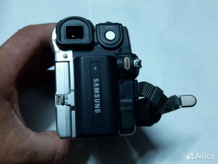 Компактная видеокамера Samsung VP-D352i mini DV