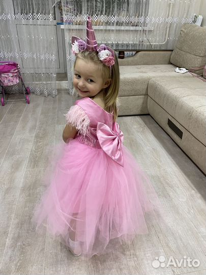 Прокат платьев