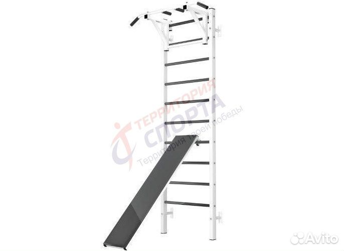 Комплекс с навесным турником и доской для пресса