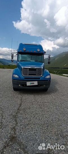 Freightliner Columbia, 2004