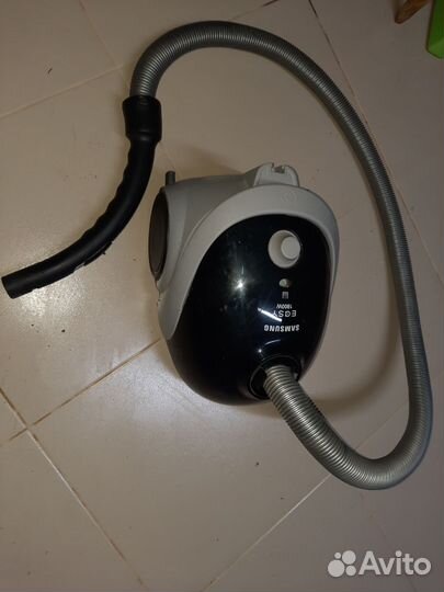 Пылесос samsung 1800W