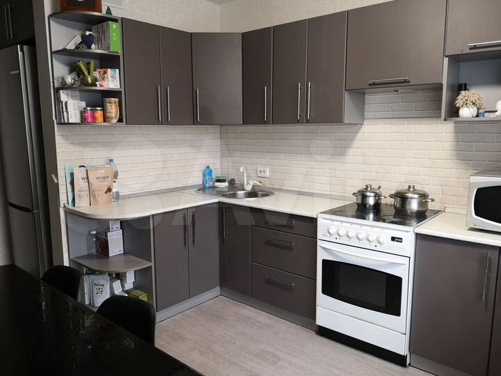 4-к. квартира, 96,8 м², 2/9 эт.