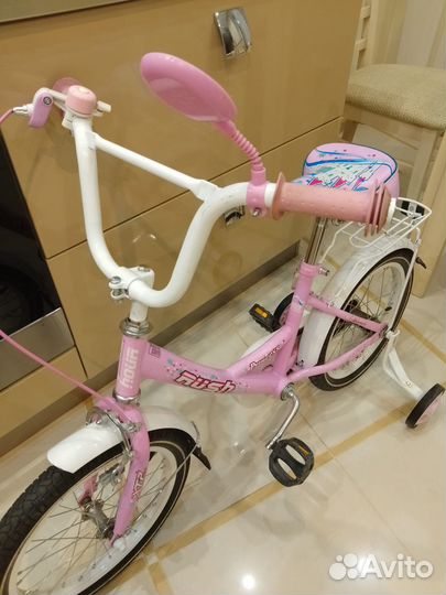 Велосипед детский четырех колесный