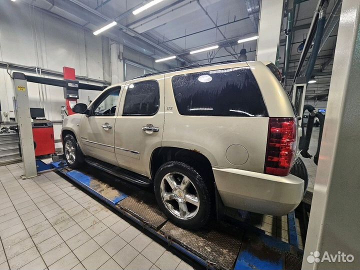 Chevrolet Tahoe 5.3 AT, 2011, 273 355 км