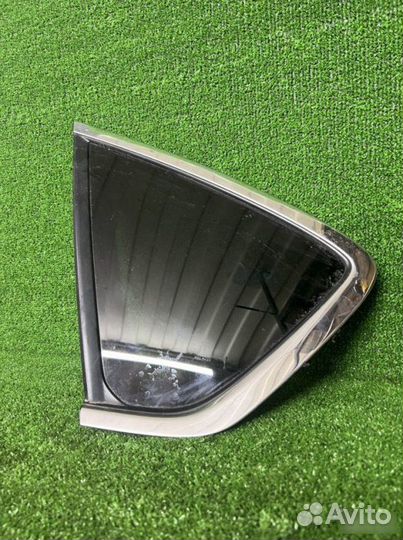 Форточка левая Nissan Fuga PNY50 VQ35DE 2006