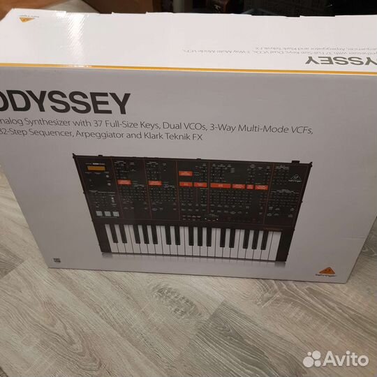 Аналоговый синтезатор Behringer Odyssey