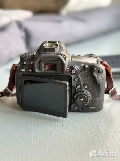 Canon EOS 6D Mark II Body идеал