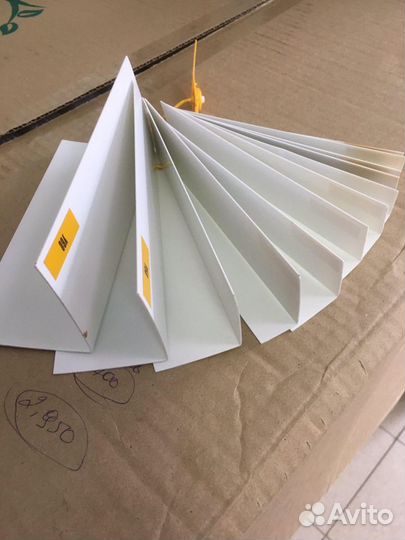 Карниз потолочный плинтус