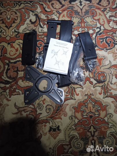 Кронштейн для телевизора