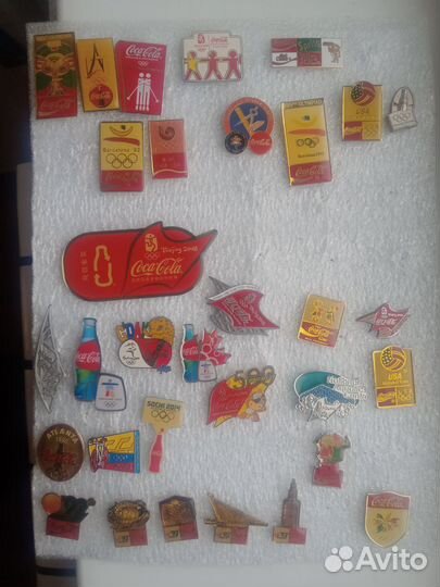 Значки (официальные знаки Олимпийских игр) 3