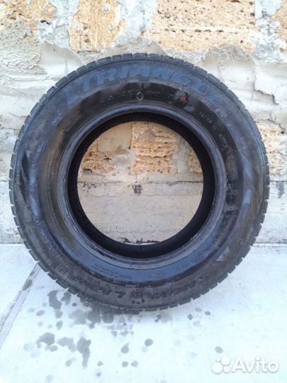 Triangle TR777 215/70 R16 104T