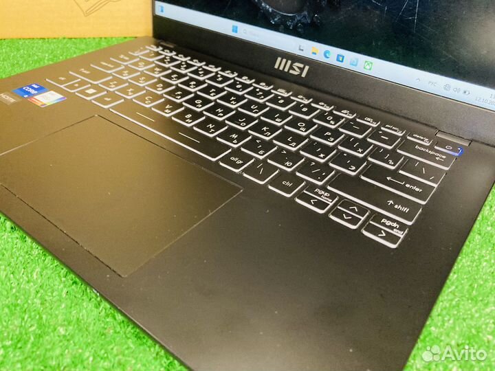 Ноутбук i5-1235 Iris Xe