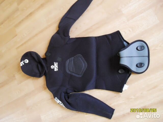 Гидрокостюм