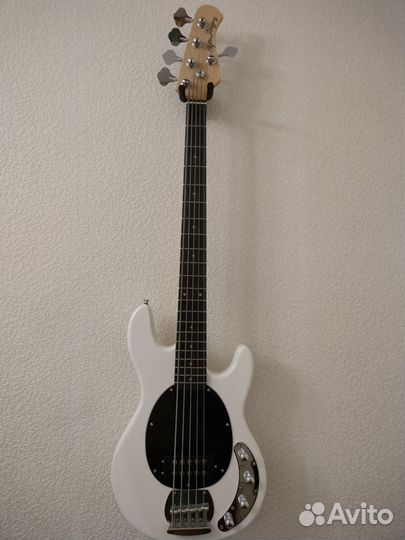 Бас гитара 5 струн + комбоусилитель