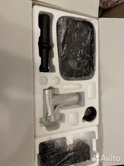 Универсальная кухонная машина redmond RKM-4045