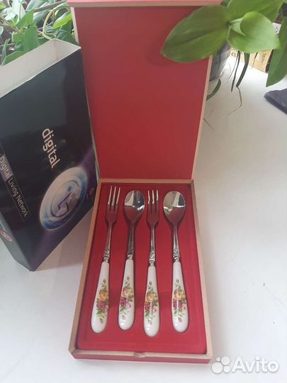 Набор столовых приборов