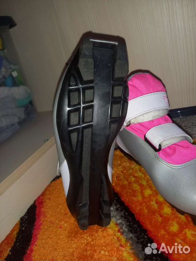 Лыжные ботинки