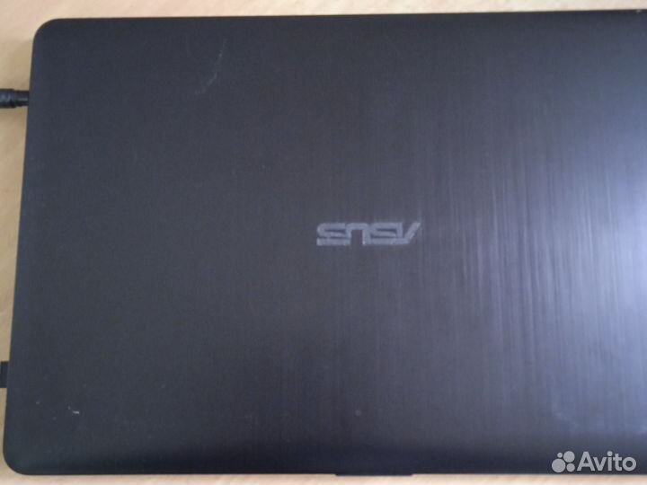 Ноутбук asus