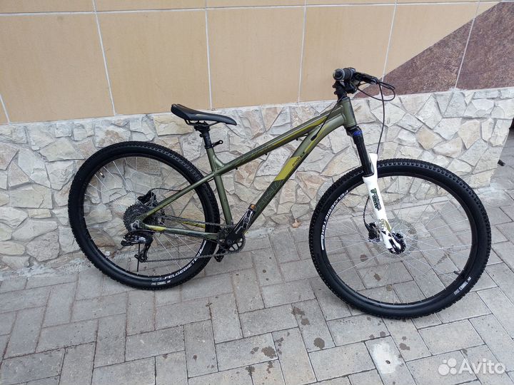 Велосипед горный подростковый