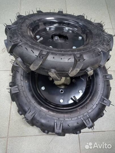 Колесо в сборе 4,00x10 елочка