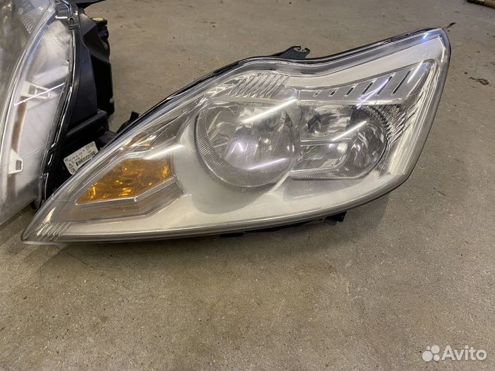 Передние фары Ford Focus 2 Рестайлинг