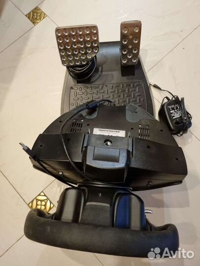 F430 Thrustmaster руль игровой Ferrari. Педали