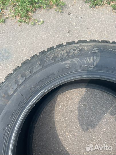 Bridgestone Blizzak Spike-01 215/60 R16 95E