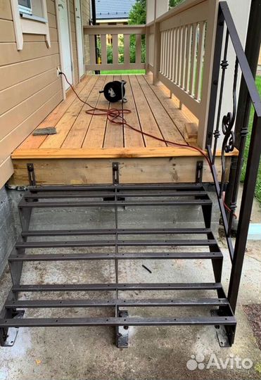 Лестница металлическая. На рынке 10 лет