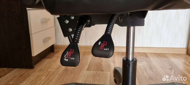 Компьютерно/игровое кресло новое