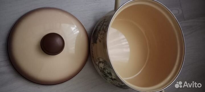 Кастрюля эмалированная 5л новая