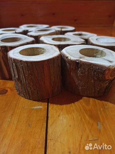 Подсвечник из можжевельника