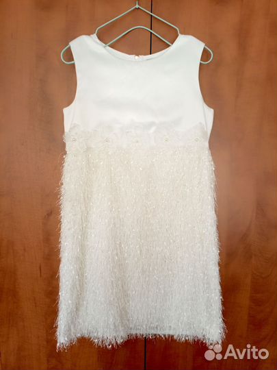 Платье для девочки праздничное