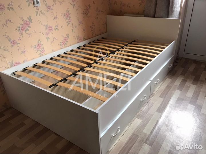 Кровать полуторка с ящиками