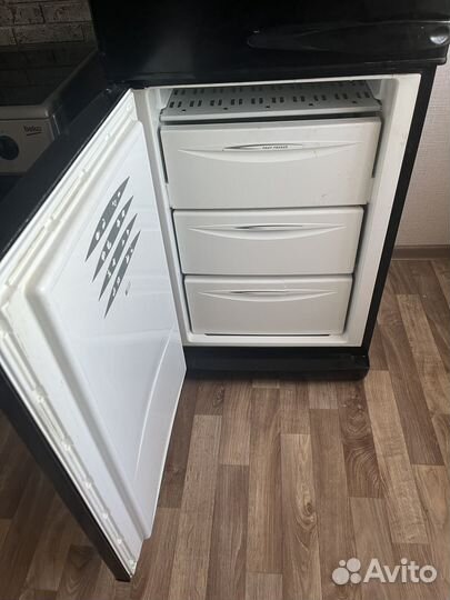 Холодильник stinol