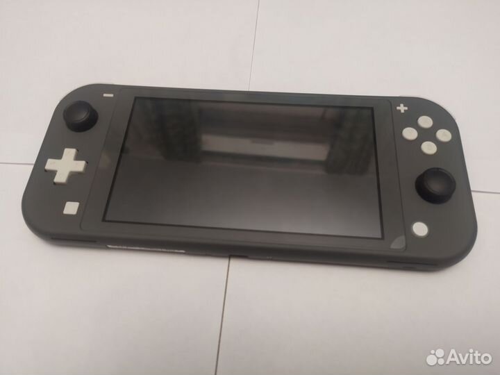 Nintendo switch lite со стиками GuliKit ns40