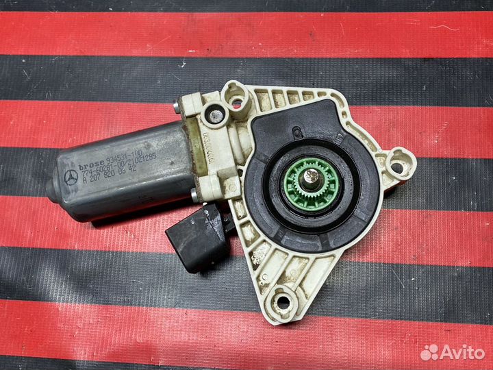 Моторчик стеклоподьемника Мерседес w207