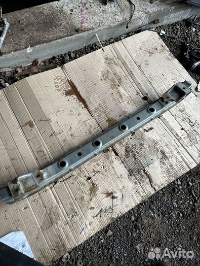 Усилитель переднего бампера Mitsubishi Lancer 9